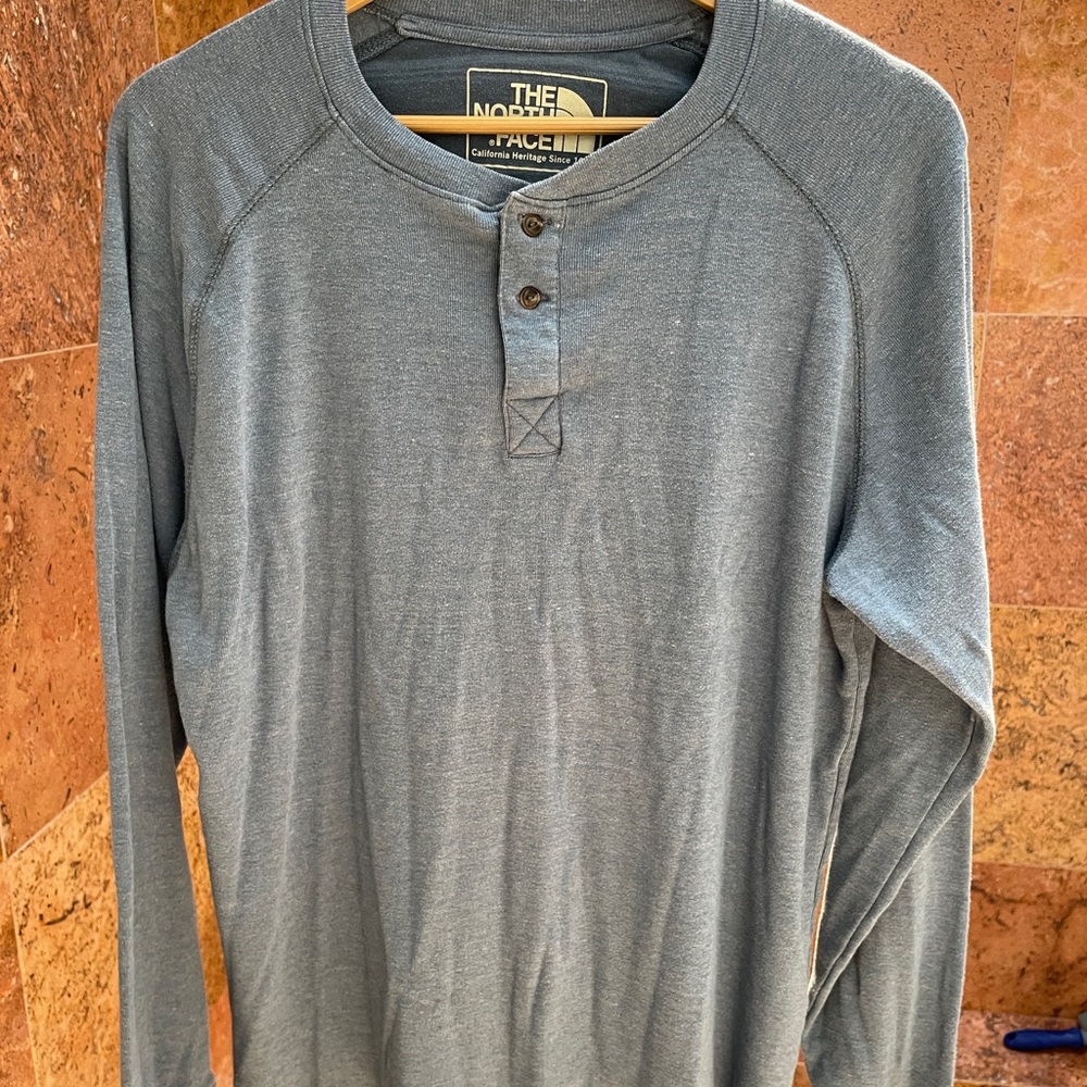 The North Face Blue Long Sleeve Tee Classic Comfort